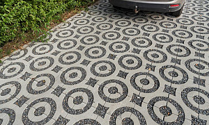 Water-permeable paving